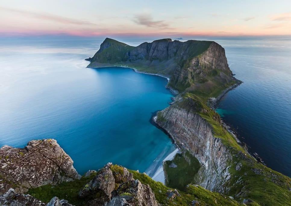 Ett Roms Leilighet Vestvagoy Gravdal  Exterior foto